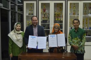 Read more about the article UMS Faculty of Health Sciences entered into MOU with ARCCIM UTS Sydney and Journal AIMED Elsevier