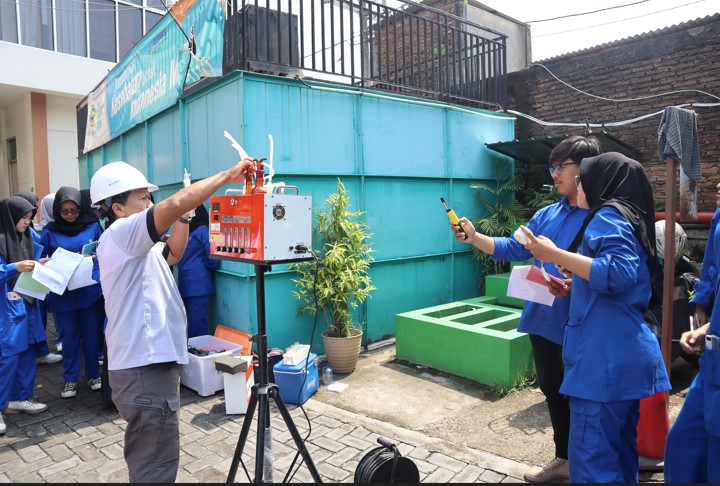 Read more about the article Pelatihan Mahasiswa di Balai Laboratorium Kesehatan & PAK Jawa Tengah