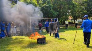 Read more about the article Pelatihan Fire Safety Mahasiswa Peminatan Keselamatan dan Kesehatan Kerja 2024