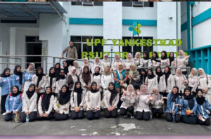 Read more about the article Mahasiswa Kesmas UMS Laksanakan Kunjungan Lapangan ke Hortus Medicus Tawangmangu, Perdalam Pembelajaran Kebijakan Kesehatan Berbasis Kearifan Lokal